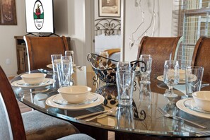 Dining - 3 Bedroom, 3 Bathroom Golf Condo with an HA Bathroom (Branson)