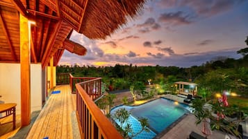 Superior-Zimmer, Badewanne | Terrasse/Patio