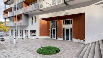 Pintu masuk properti