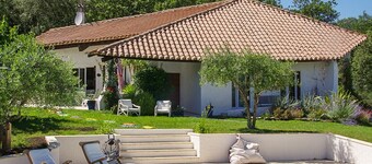 Family house with garden, pool & nature - Colonzelle