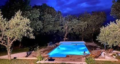 Family house with garden, pool & nature - Colonzelle