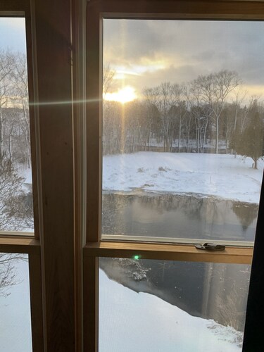 Riverfront mountain retreat