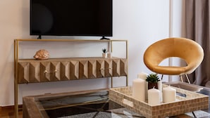 Apartment | Living area - Submarine apartment in Koukaki (Athens)