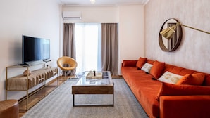 Apartment | Living area - Submarine apartment in Koukaki (Athens)