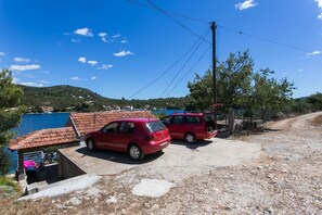 Hus (One Bedroom Apartment with Terrace an) | Parkering | Avgiftsfri parkering