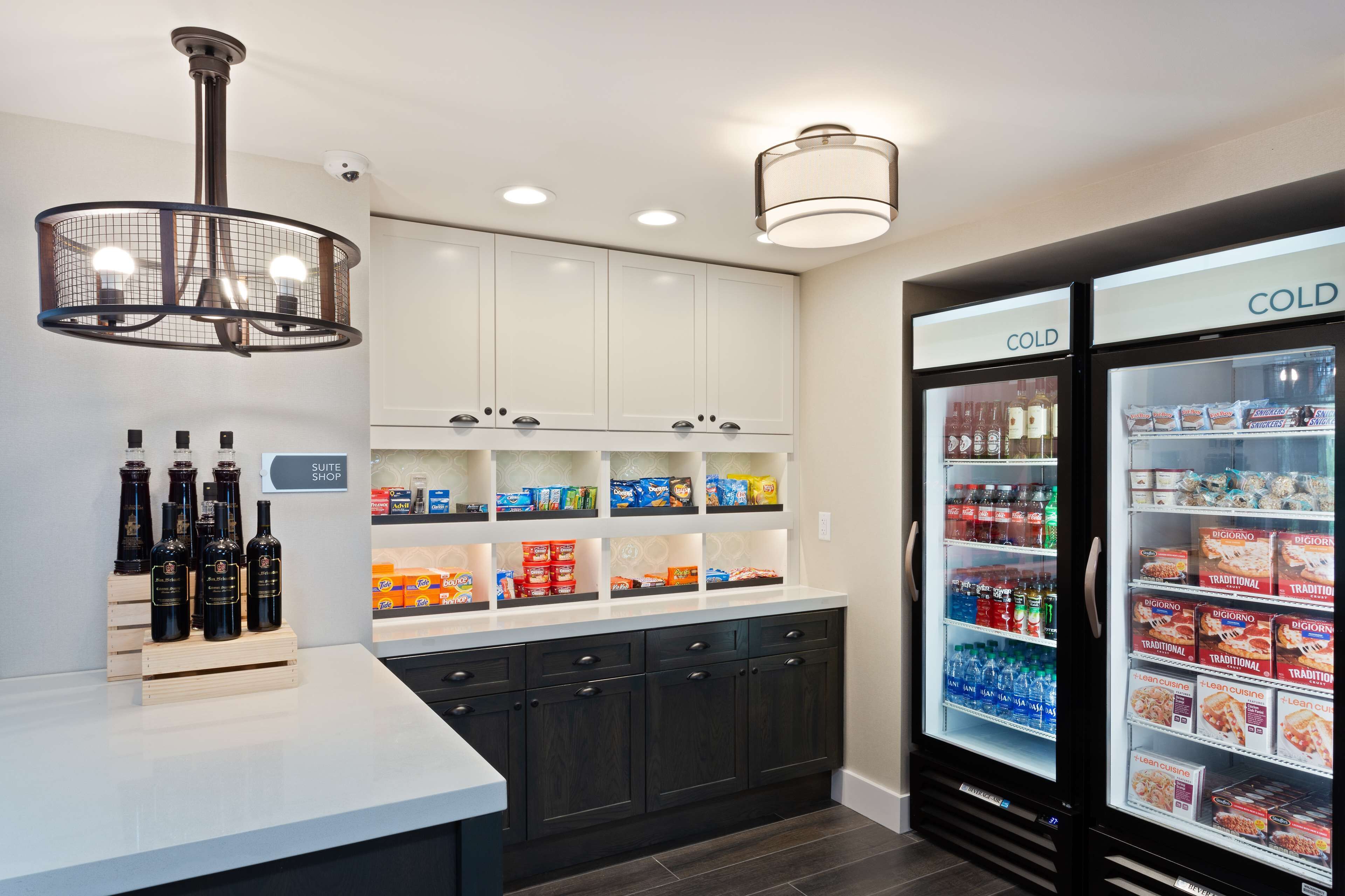 Snack bar