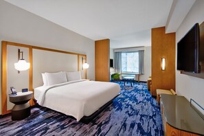 Individually furnished, desk, laptop workspace, blackout curtains - Fairfield by Marriott Inn & Suites Orlando at FLAMINGO CROSSINGS(r) Town Center (Winter Garden)