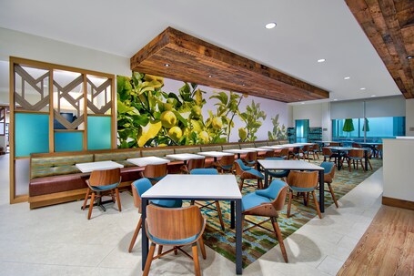 Fairfield by Marriott Inn Suites Orlando at FLAMINGO CROSSINGS(r) Town Center - Image 23