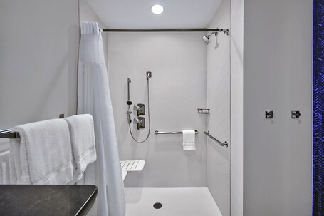 Fairfield by Marriott Inn Suites Orlando at FLAMINGO CROSSINGS(r) Town Center - Image 25