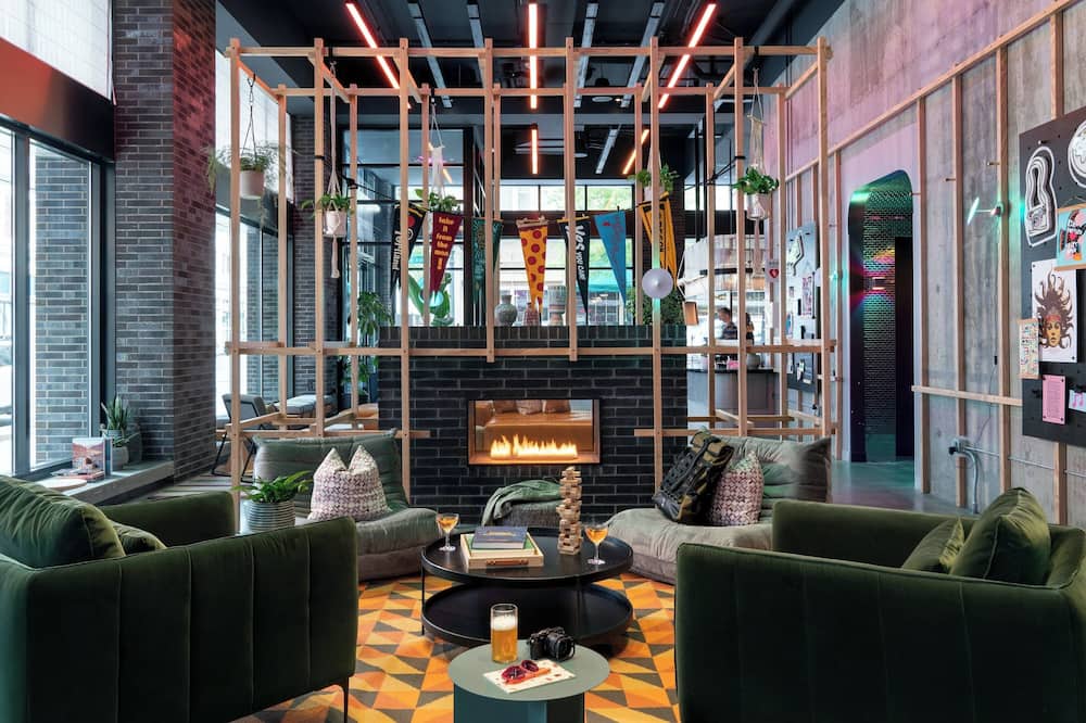 Moxy Portland Downtown