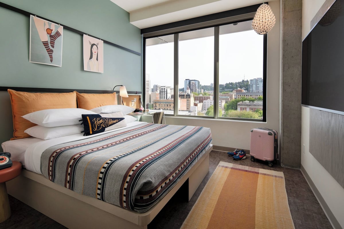 Premium bedding, pillowtop beds, desk, laptop workspace