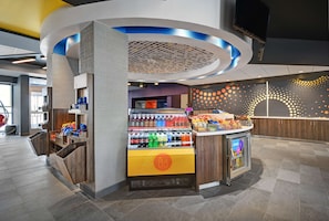 Snack bar - Tru By Hilton Gaylord, MI (Gaylord)