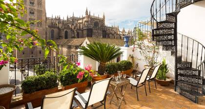 Casa Catedral. 4 bedrooms, private terrace, views