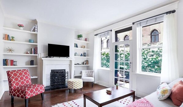 TV, fireplace, DVD player