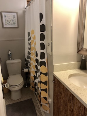 Hair dryer, towels