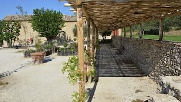 Enceinte de lâhĂ©bergement