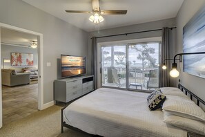 3 bedrooms, desk, iron/ironing board, free WiFi