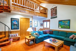 Fireplace, DVD player