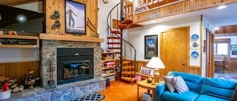 Fireplace, DVD player