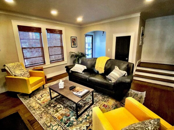 Smart TV, fireplace, books - Historic West End Haven, walk to downtown Winston (Winston-Salem)