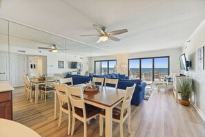 Interior - XPLORIE ACTIVITIES & LINENS INCLUDED*! PLAZA 104 features an open-concept Den; Kitchen; Dining/Living Room area.  Oceanfront Balcony. (Ocean City)