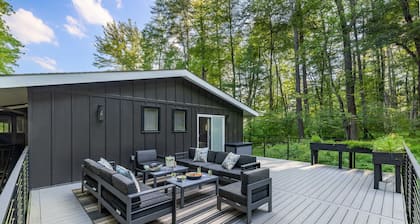 Private Retreat on 6 acres - 15 Mins to Camelback