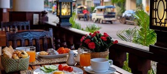 Pakse Hotel
