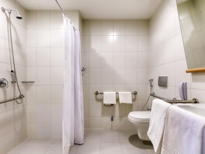 1 quarto, escrivaninha, espaço de trabalho para notebook