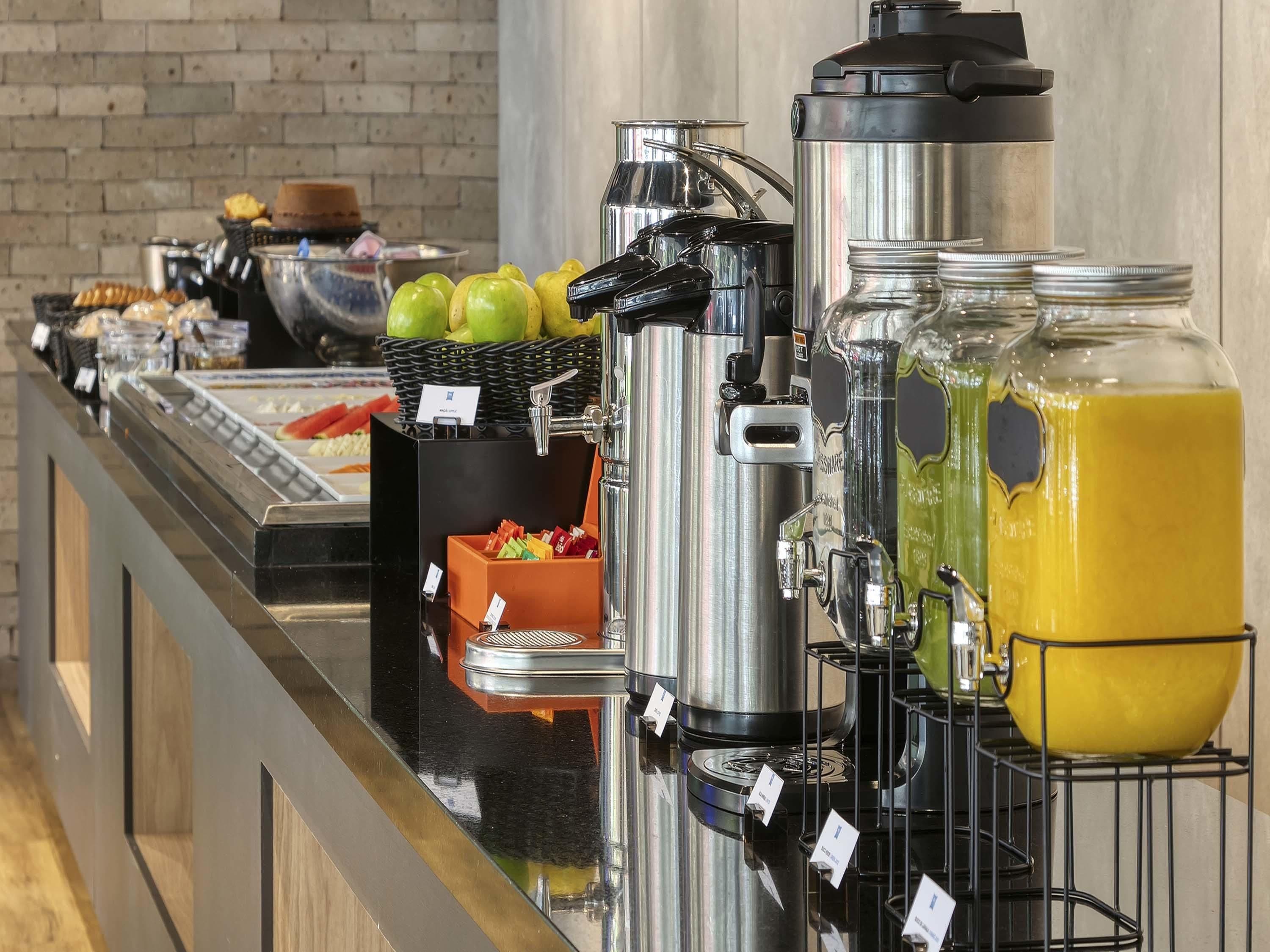 Café da manhã com buffet todos os dias mediante uma taxa