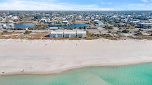 On the beach - Fabulous BEACHFRONT corner unit! 3 bedrooms. Amazing sunsets. West end PCB! (Panama City Beach)