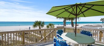 Beach front! Pet Friendly Townhome. West end PCB. Sleeps 6!
