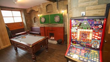 Sports bar