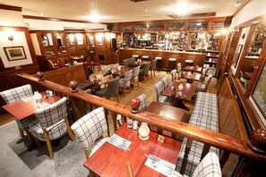Lunch and dinner served - The Royal Hotel Stromness (Stromness)