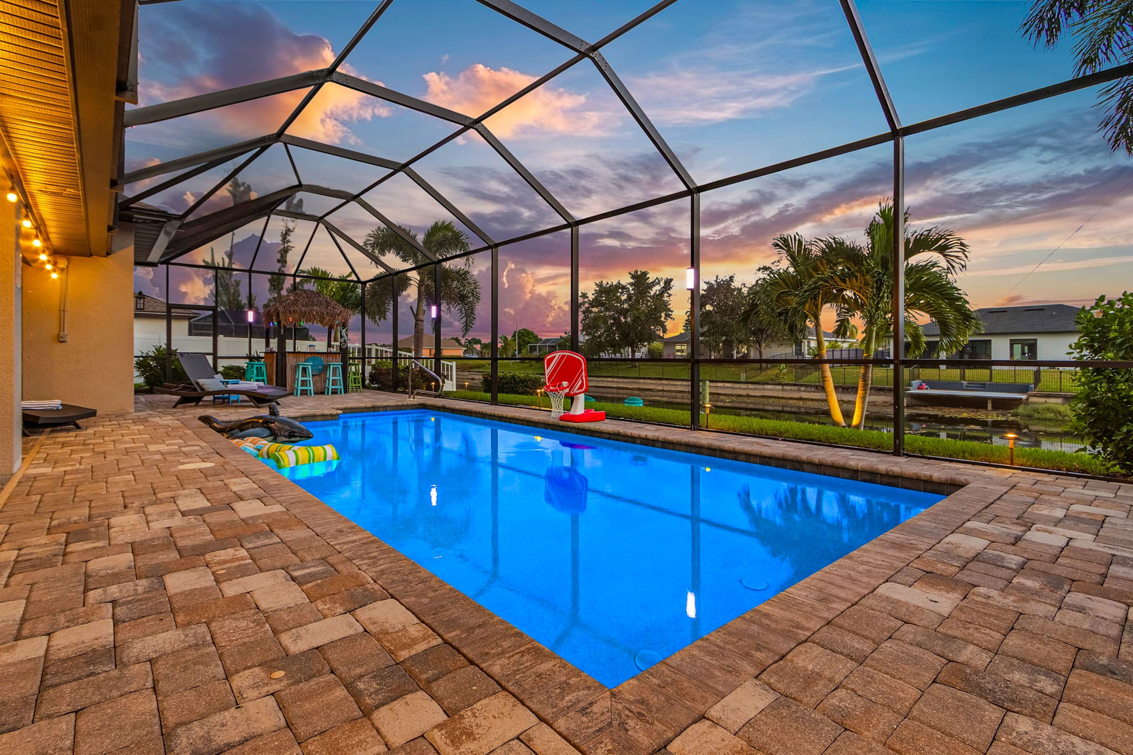 حمّام سباحة مُدفَّأ