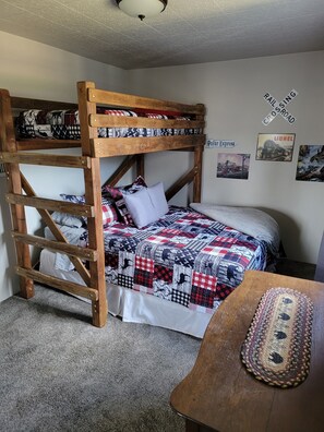 2 bedrooms, free WiFi, bed sheets