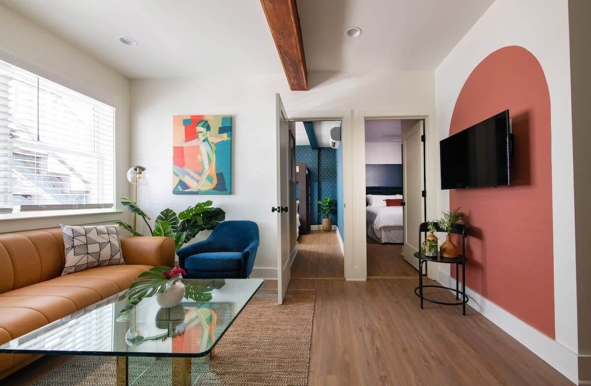 Télévision, espaces bureaux