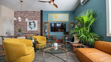 Televisio, työhuone