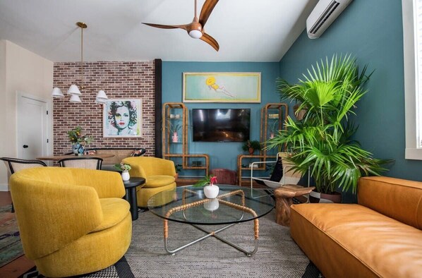 TV, offices - Soho House | Prime Location, Walk to Everything! (Charleston)