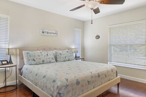 3 عدّة غرف نوم ومكواة/لوح كي وسرير سفر وواي فاي