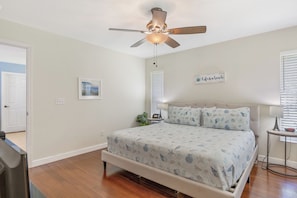 3 habitaciones, tabla de planchar con plancha, cuna de viaje y wifi 