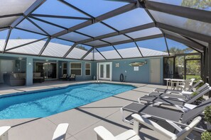 Outdoor pool, a heated pool