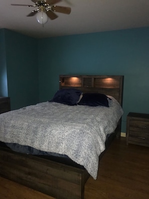 5 bedrooms, WiFi, bed sheets
