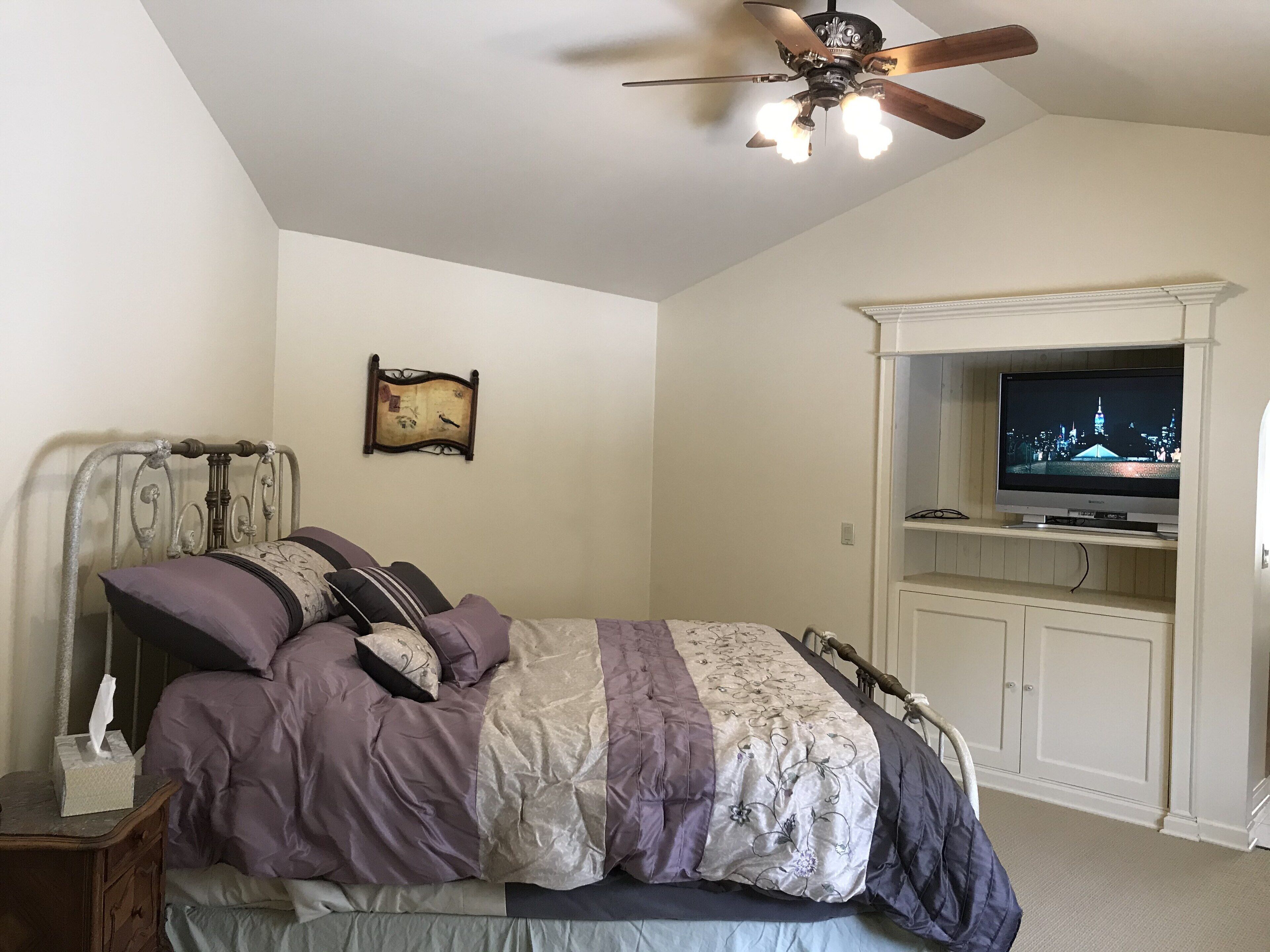 4 bedrooms, WiFi, bed sheets