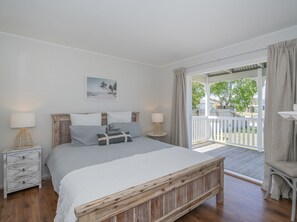4 bedrooms, WiFi, bed sheets