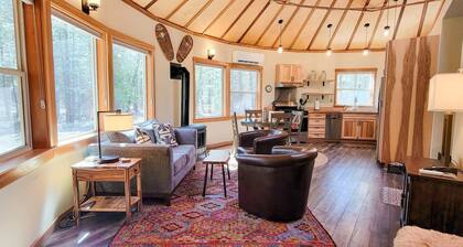 Sunflower Yurt - Mazama special place