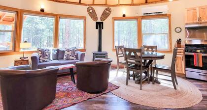 Sunflower Yurt - Mazama special place