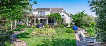 Bayview Landing home with central AC, shared pool, washer/dryer, & free WiFi