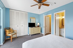2 bedrooms, iron/ironing board, Internet, bed sheets