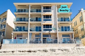 Exterior - 2 Bedroom Oceanfront Condo! (Carlsbad)