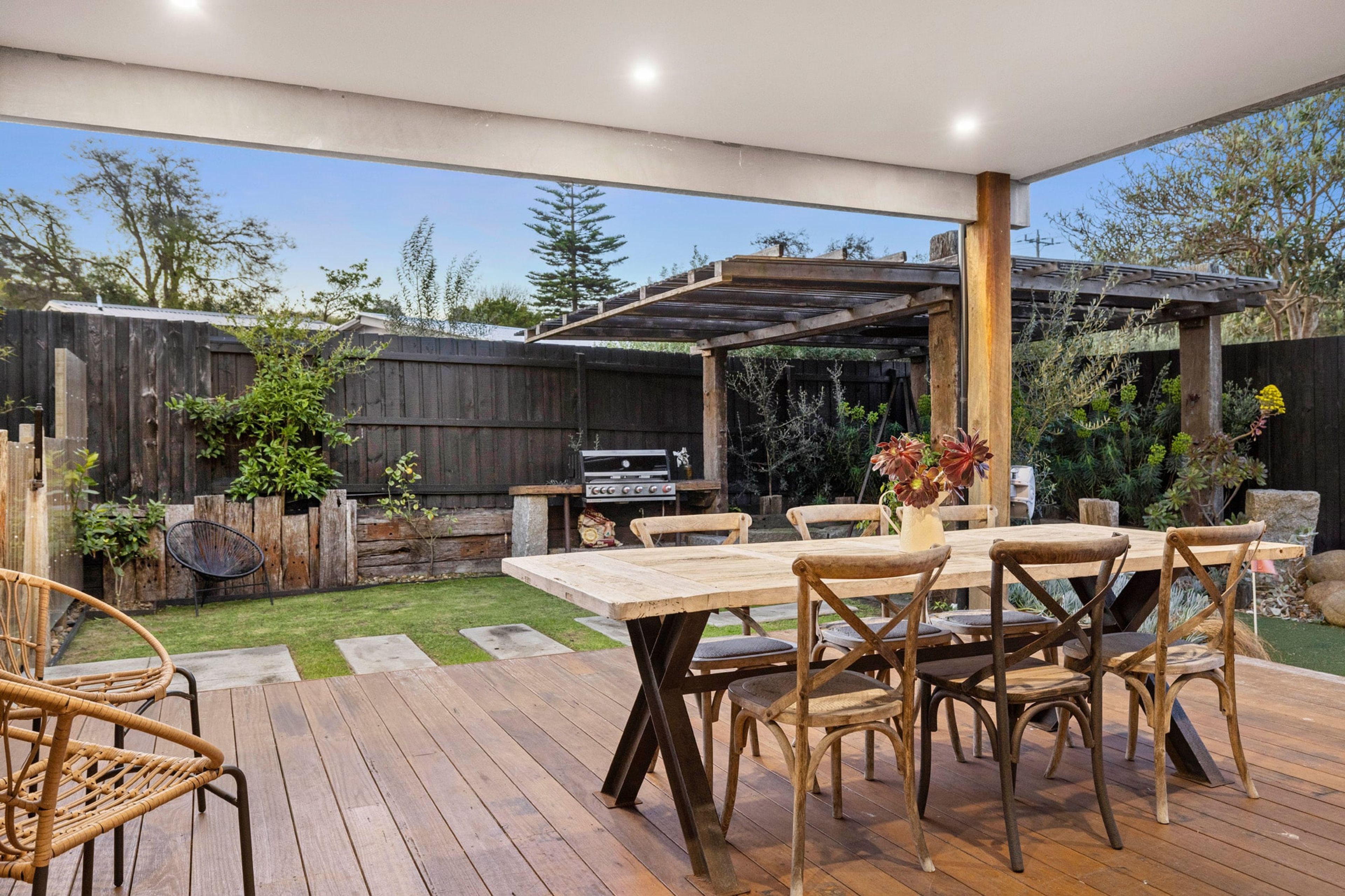 Outdoor dining